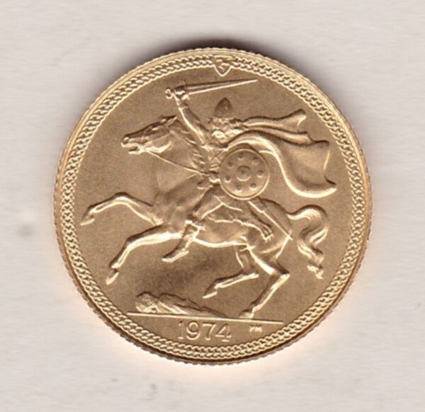 1974 Isle Of Man Gold Sovereign Coin. This full Sovereign coin was struck in 22 carat Gold and weighs approx. 7.98 grams.