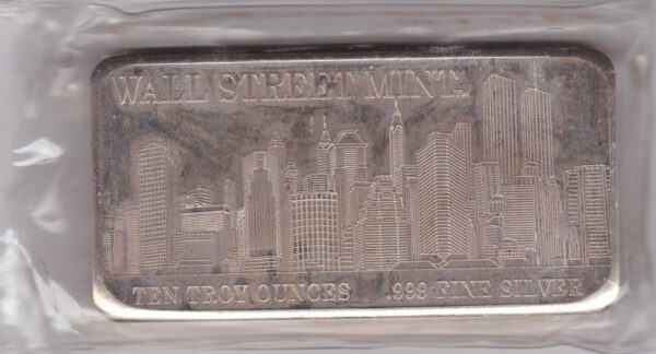 Ten Ounce Silver Bar Wall Street Mint. This bar contains 10 ounces of 999 fine Silver. All of our silver bars have been pre-owned and are in stock.