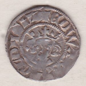 1272 To 1307 Edward I Hammered Silver Penny Coin. King Edward I front facing on the Obverse. The long cross with three pallets on the Reverse.