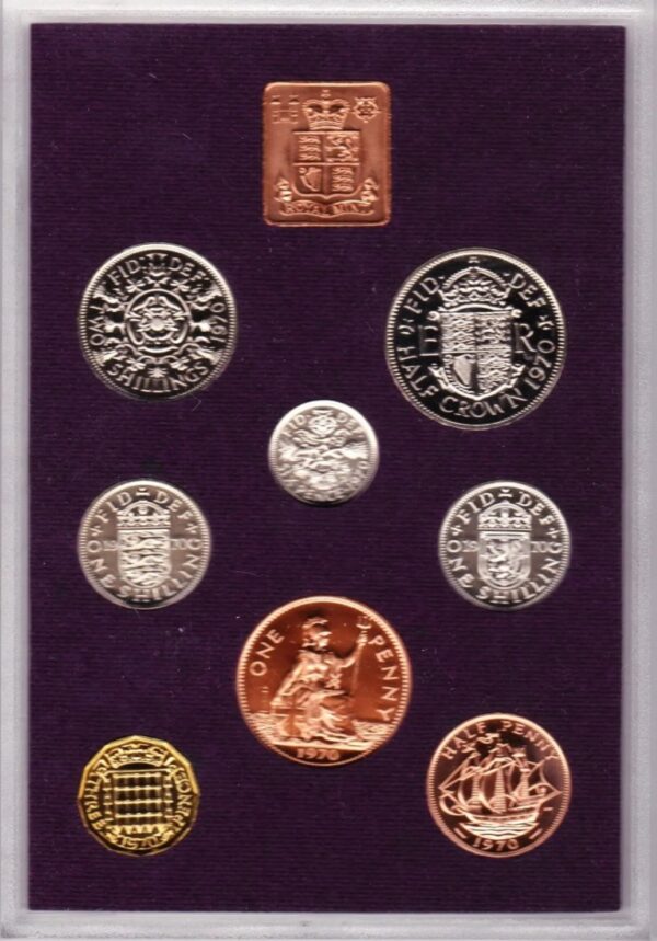 1970 Royal Mint Proof Set. This set contains eight coin. Cased with booklet as issued by the Royal Mint. Coinage of Great Britain and Northern Ireland.