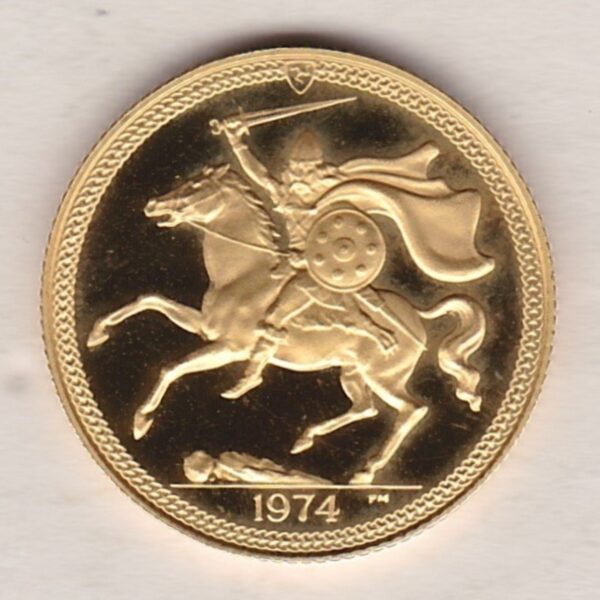 1974 Isle Of Man Gold Proof Sovereign Coin. This full Sovereign coin was struck in 22 carat Gold and weighs approx. 7.98 grams.