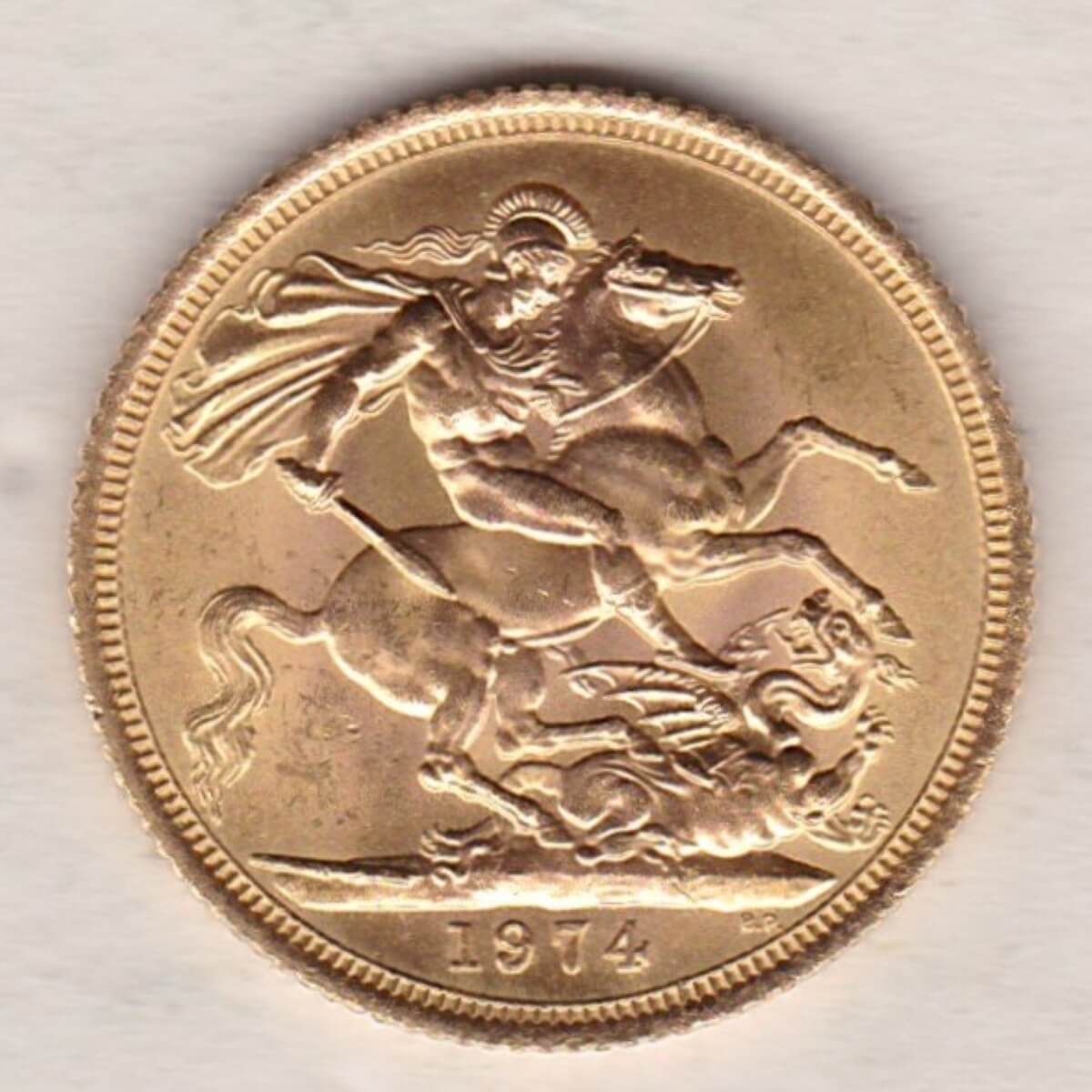 1974 Gold Sovereign Coin. This coin features the second portrait of Queen Elizabeth II on the obverse. St George and dragon on the reverse.