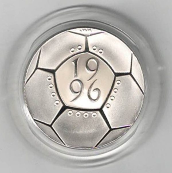 1996 Two Pounds Silver Proof Coin, it features Queen Elizabeth II on Obverse. This coin was issued by the royal mint with original box and certificate.