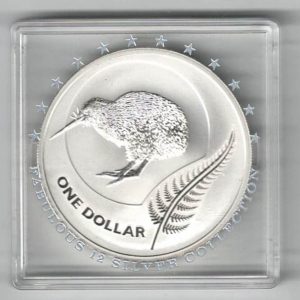 2011 Silver New Zealand One Ounce Kiwi Coin. The coin contains one ounce of 999 fine silver. The Reverse features a kiwi with fern.