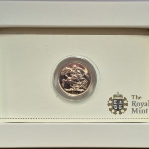 2011 Gold Sovereign Coin. This coin features the fourth portrait of Queen Elizabeth II on the obverse. St George and dragon on the reverse.