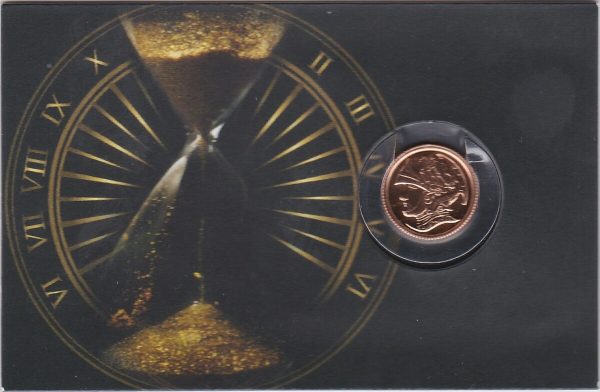 2023 Gibraltar Gold Quarter Sovereign coin. This gold coin comes in a credit card sized packet with the item specifications listed.