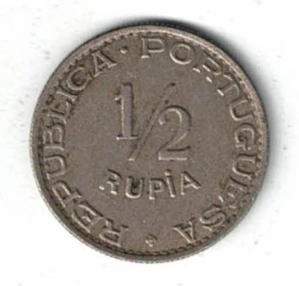 1947 Portuguese India Half Rupia Coin. The obverse and reverse are both in Latin. All coins are in stock for dispatch. You are the coin in the pictures.