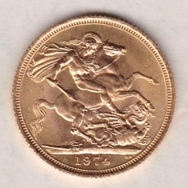 1974 Gold Sovereign Coin. This coin features the second portrait of Queen Elizabeth II on the obverse. St George and dragon on the reverse.