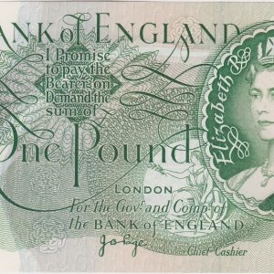 B321 Page One Pound Replacement Banknote W04M. This is the green 1970 Issue. The banknote has the Serial Number W04M 892197.