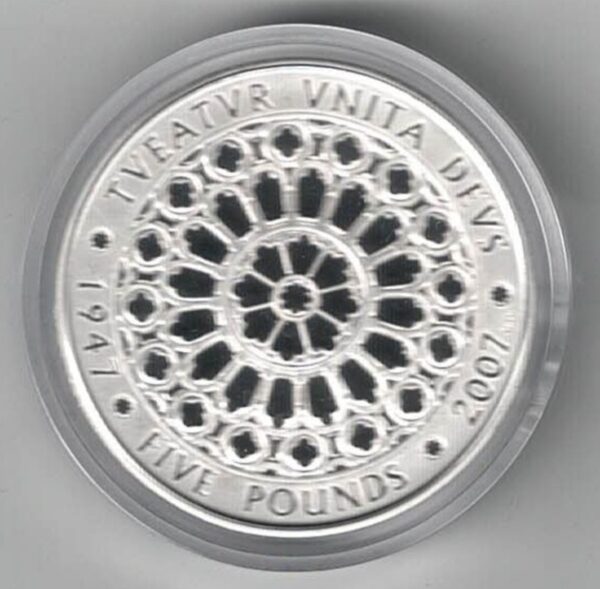 2007 Five Pounds Standard Silver Proof Diamond Wedding. This Standard proof coin comes boxed with certificate as issued by the royal mint.