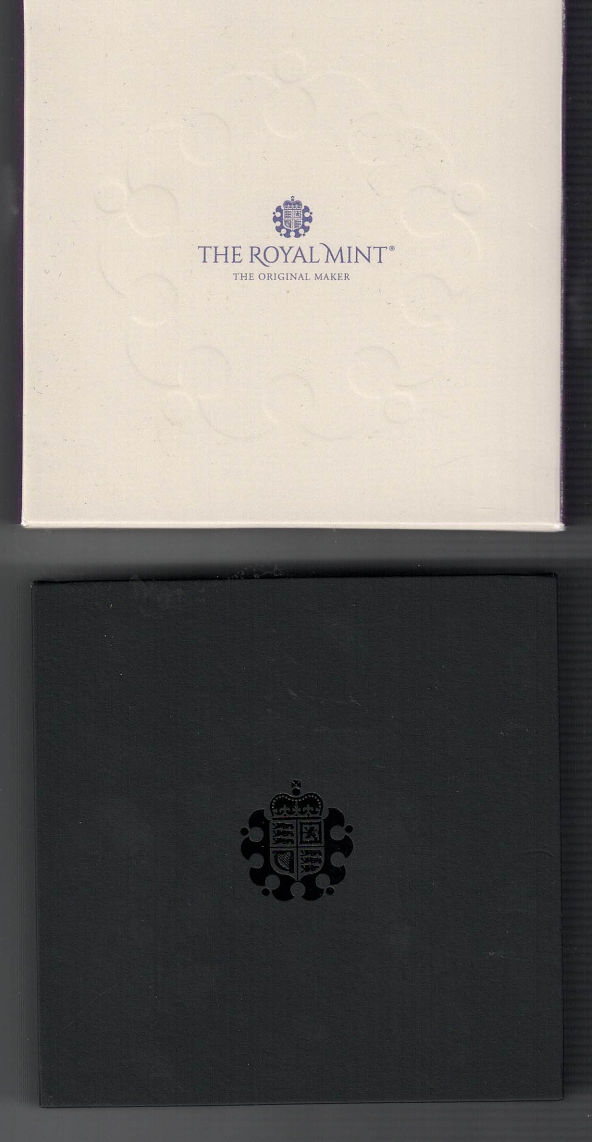 2023 Five Pounds Piedfort Silver Proof Coronation of King Charles III - Image 4