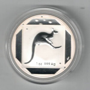 Boxed 2013 Silver Australia One Ounce Kangaroo Road Sign . Elizabeth II is on the obverse, The coin contains one ounce of 999 fine silver.