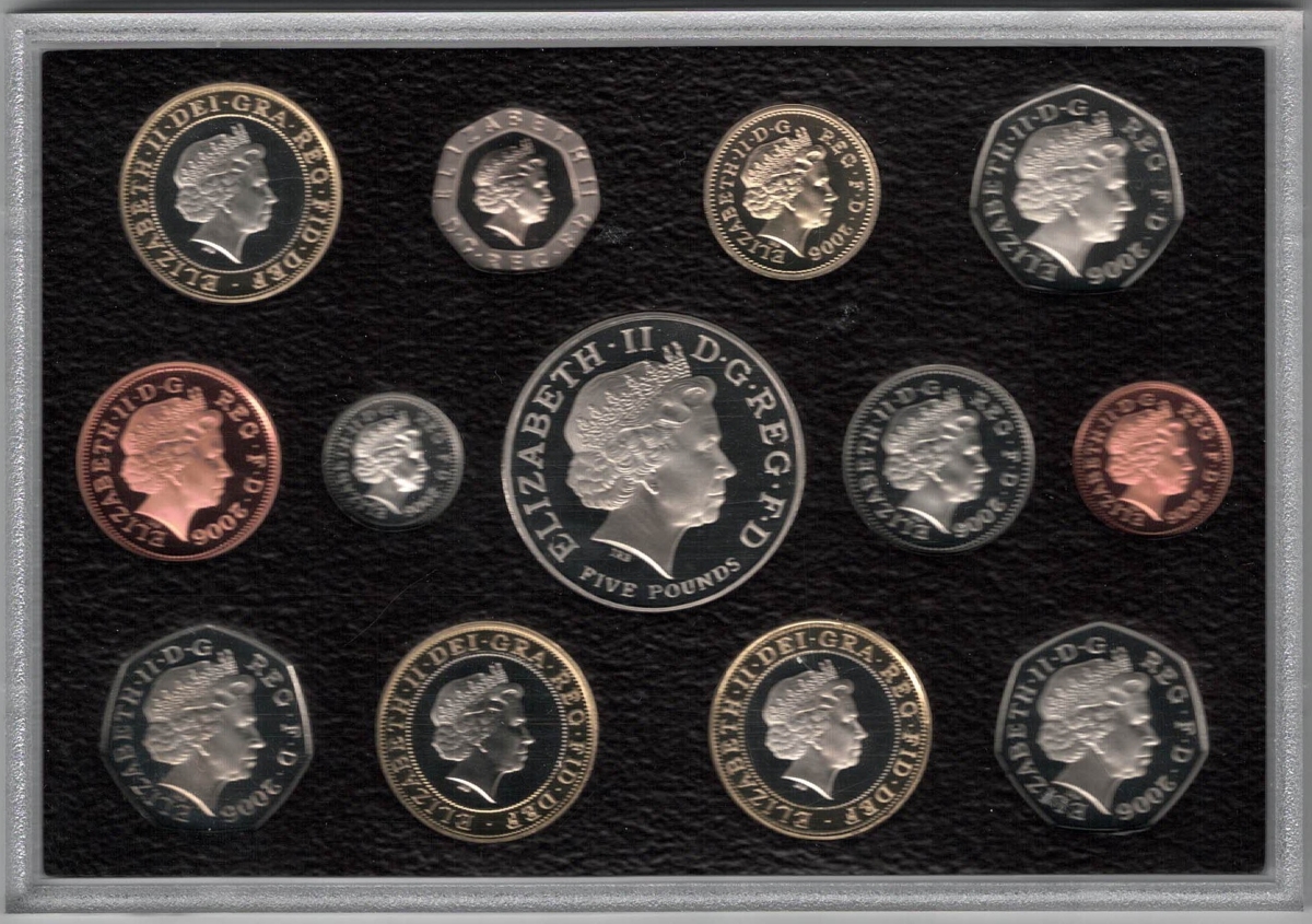 2006 Royal Mint Deluxe Thirteen Coin Proof Set - Image 2
