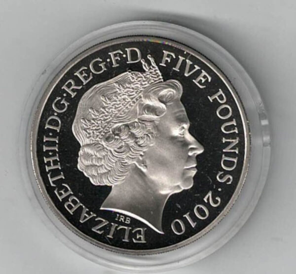 2010 Winston Churchill Cupro Nickel Proof Five Pound Coin - Image 2