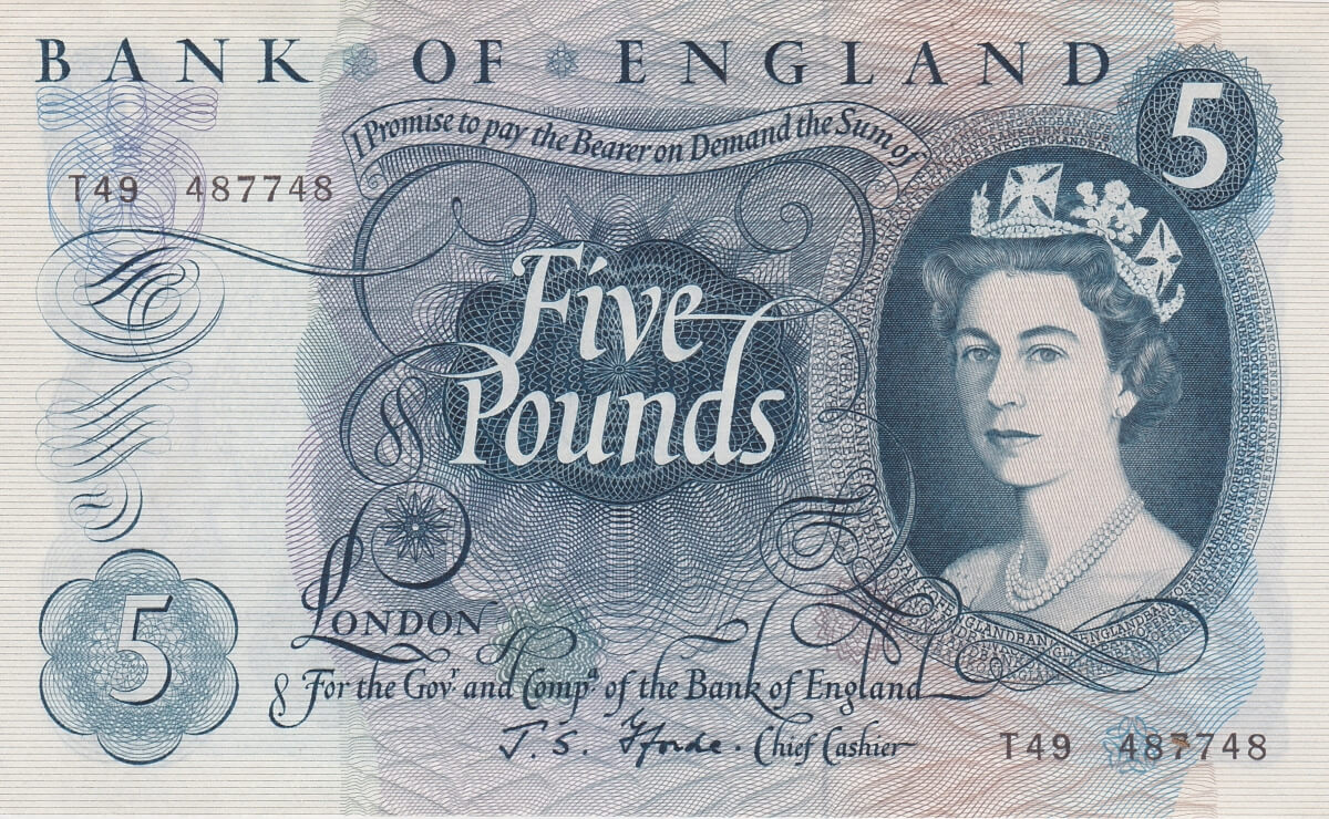 B312 Five Pounds Banknote. Deep blue on multicolour underprint. Queen Elizabeth II on the obverse. The reverse has Britannia.