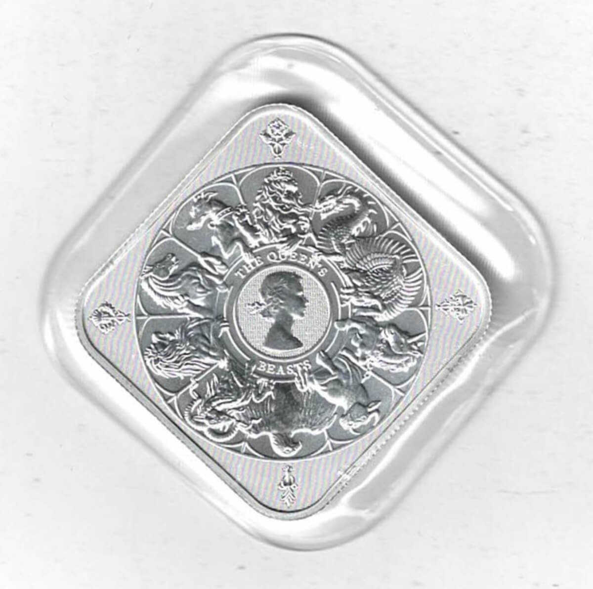 Sealed Royal Mint Queen's Beasts One Ounce Completer Silver Bar, All of our silver bars have been pre-owned and are in stock. This bar contains one ounce.