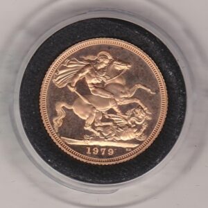 1979 gold sovereign coin featuring queen Elizabeth II on the Obverse. The reverse is completed by the St George & Dragon design.