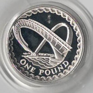 2007 One Pound Silver Proof Gateshead Millennium Bridge Coin in presentation box. All coins in stock and ready to despatch.