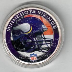 2007 Silver USA One Ounce Eagle. An eagle is on the reverse. The coin contains one ounce of 999 fine silver. All coins are in stock.